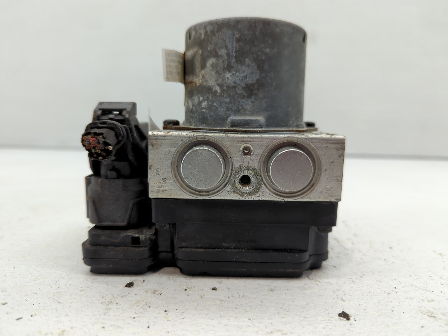 2016 Kia Soul ABS Pump Control Module Replacement P/N:58900-B2720 58920-B2720 Fits OEM Used Auto Parts - Oemusedautoparts1.c