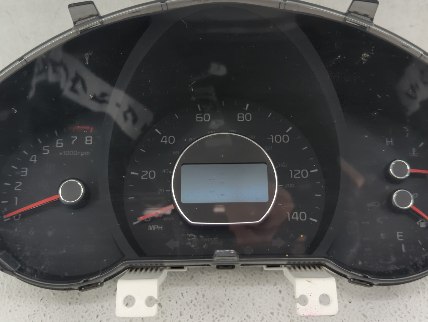 2016 Kia Soul Instrument Cluster Speedometer Gauges P/N:94006-B2600 Fits OEM Used Auto Parts - Oemusedautoparts1.com
