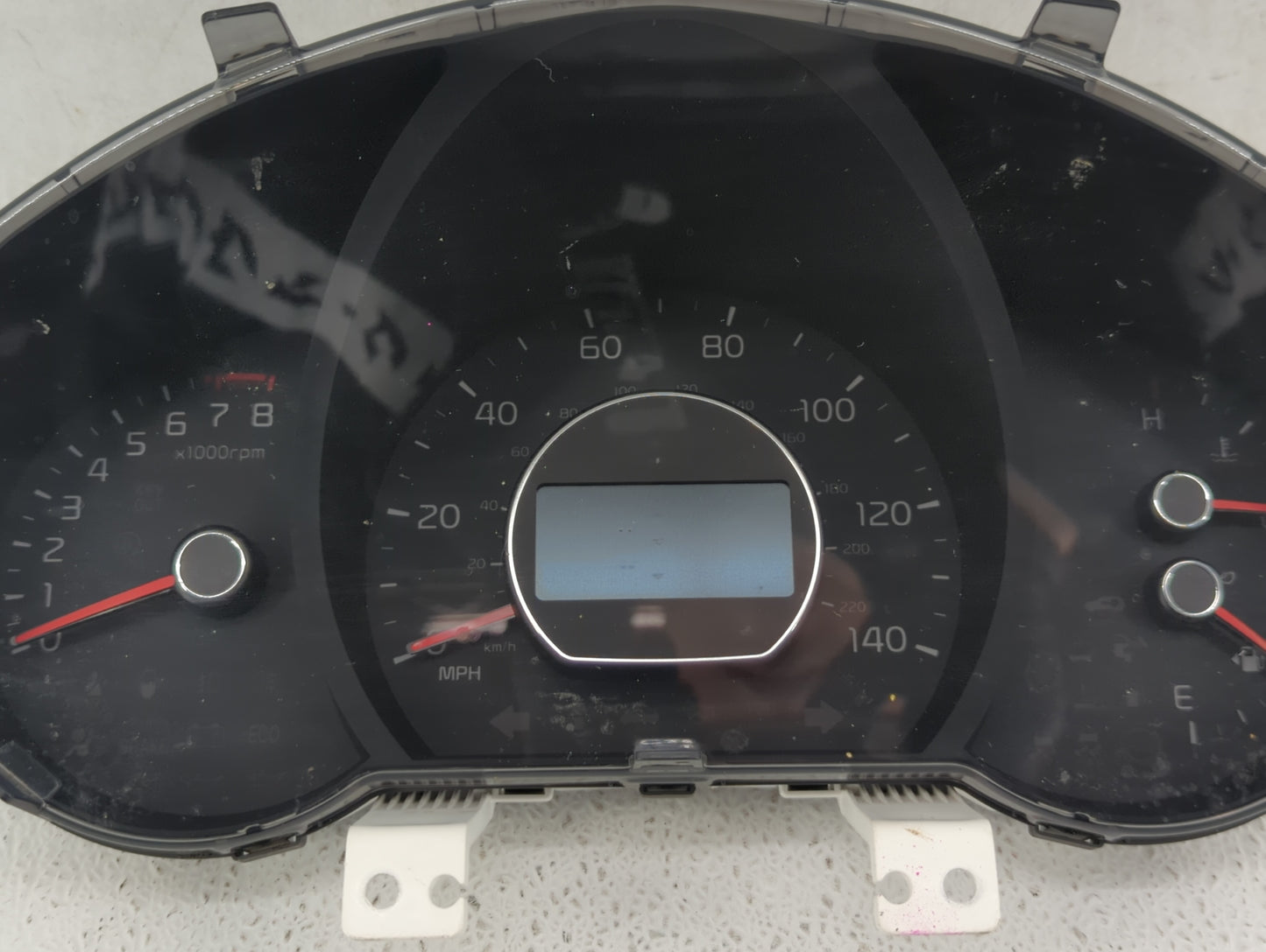 2016 Kia Soul Instrument Cluster Speedometer Gauges P/N:94006-B2600 Fits OEM Used Auto Parts - Oemusedautoparts1.com