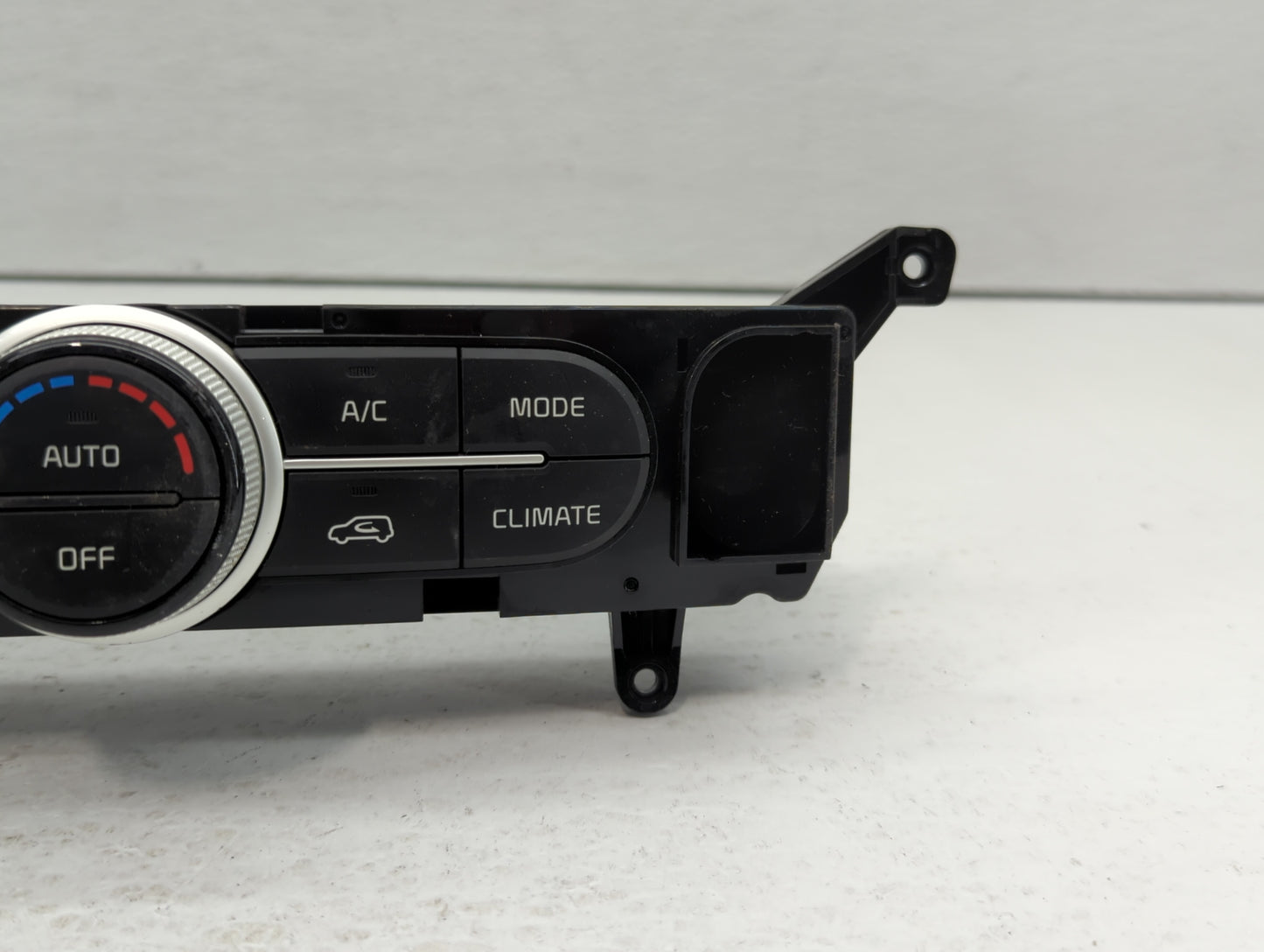 2014-2016 Kia Soul Climate Control Module Temperature AC/Heater Replacement P/N:97250-B2GQ0CA 97250-B2AS1ASB Fits OEM Used A