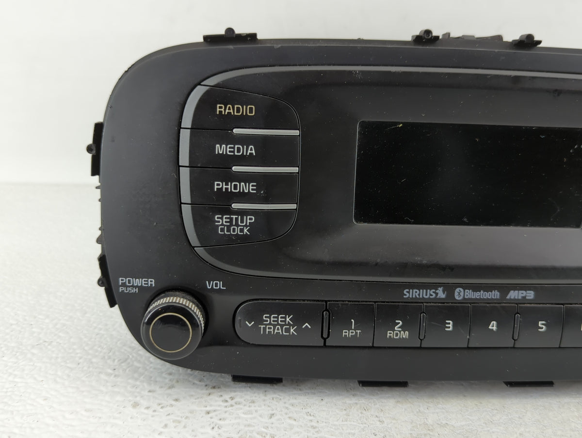 2014-2016 Kia Soul Am Fm Cd Player Radio Receiver 506869 - Oemusedautoparts1.com