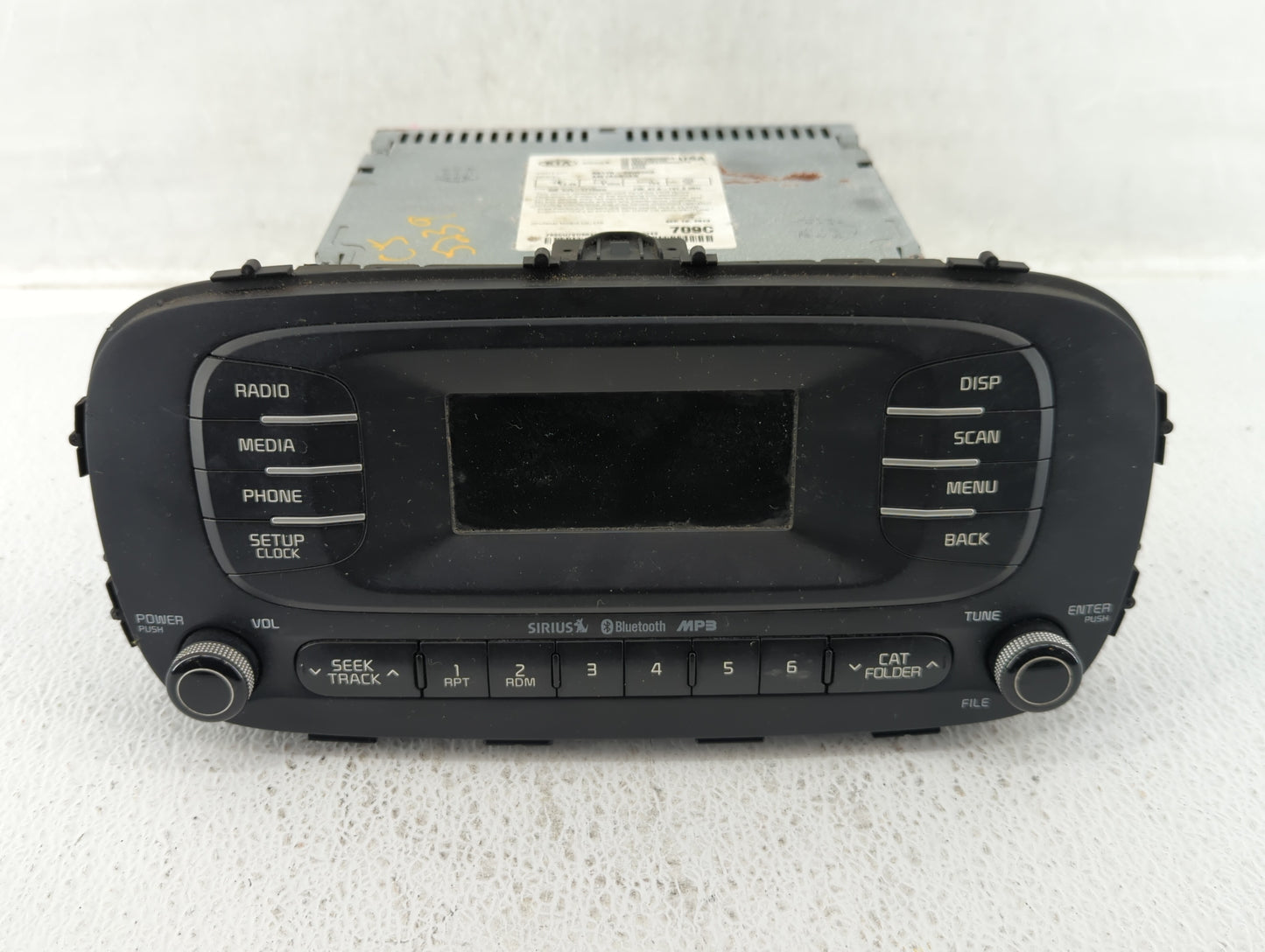 2014-2016 Kia Soul Am Fm Cd Player Radio Receiver - Oemusedautoparts1.com