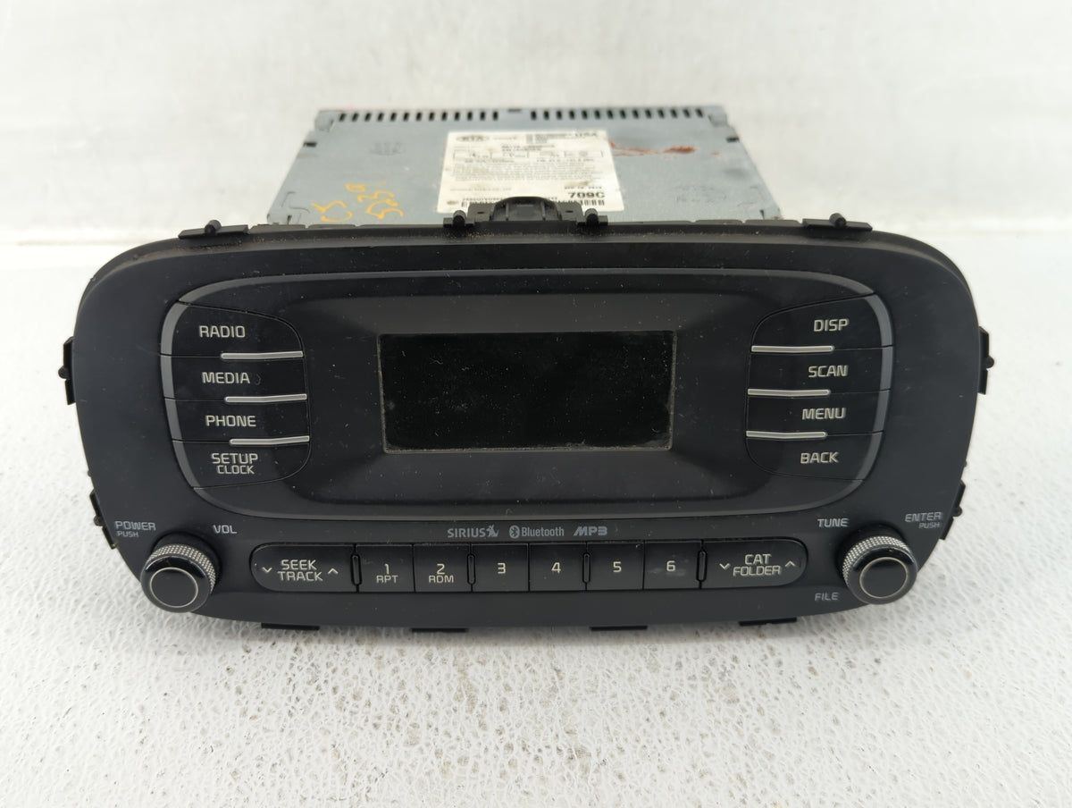 2014-2016 Kia Soul Am Fm Cd Player Radio Receiver 517892 - Oemusedautoparts1.com