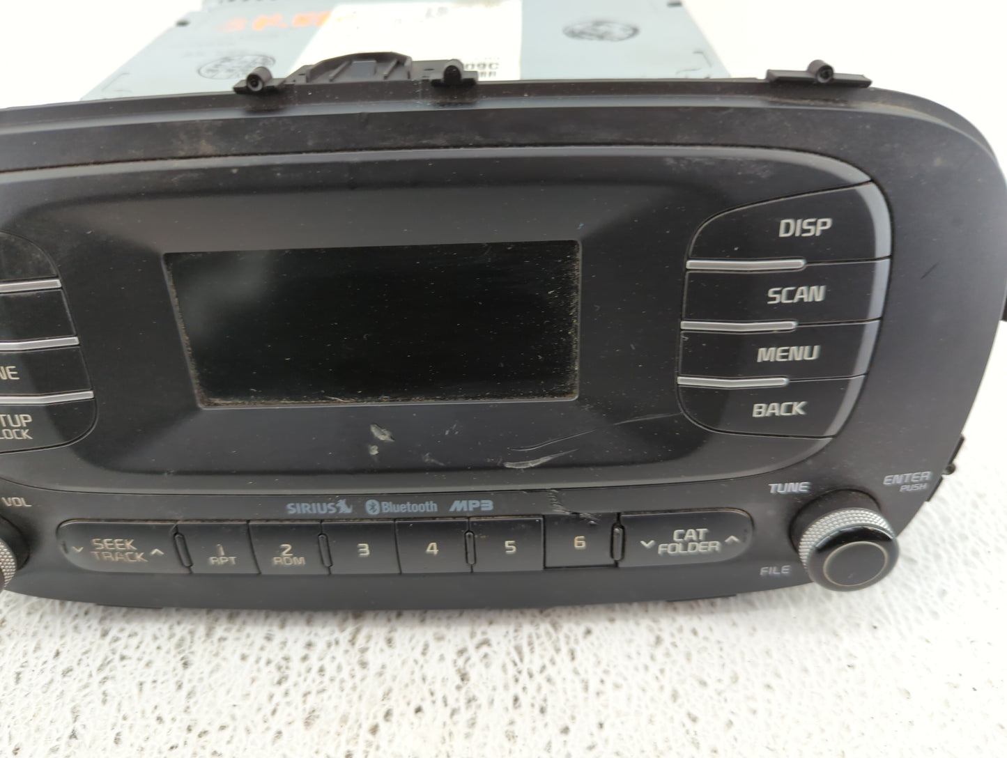2014-2016 Kia Soul Am Fm Cd Player Radio Receiver - Oemusedautoparts1.com