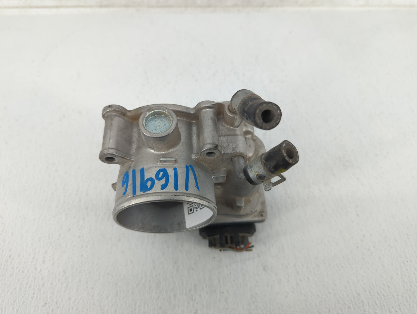 2014-2019 Kia Soul Throttle Body P/N:35100-2E000 Fits Fits 2011 2012 2013 2014 2015 2016 2017 2018 2019 2020 2021 OEM Used A