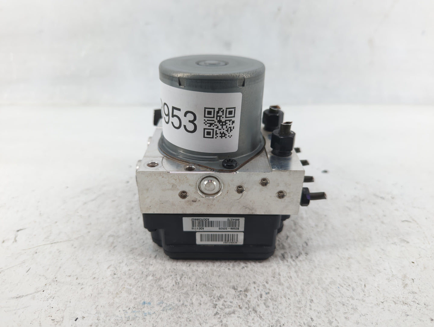 2016 Kia Soul ABS Pump Control Module Replacement P/N:61589-45200 Fits OEM Used Auto Parts - Oemusedautoparts1.com