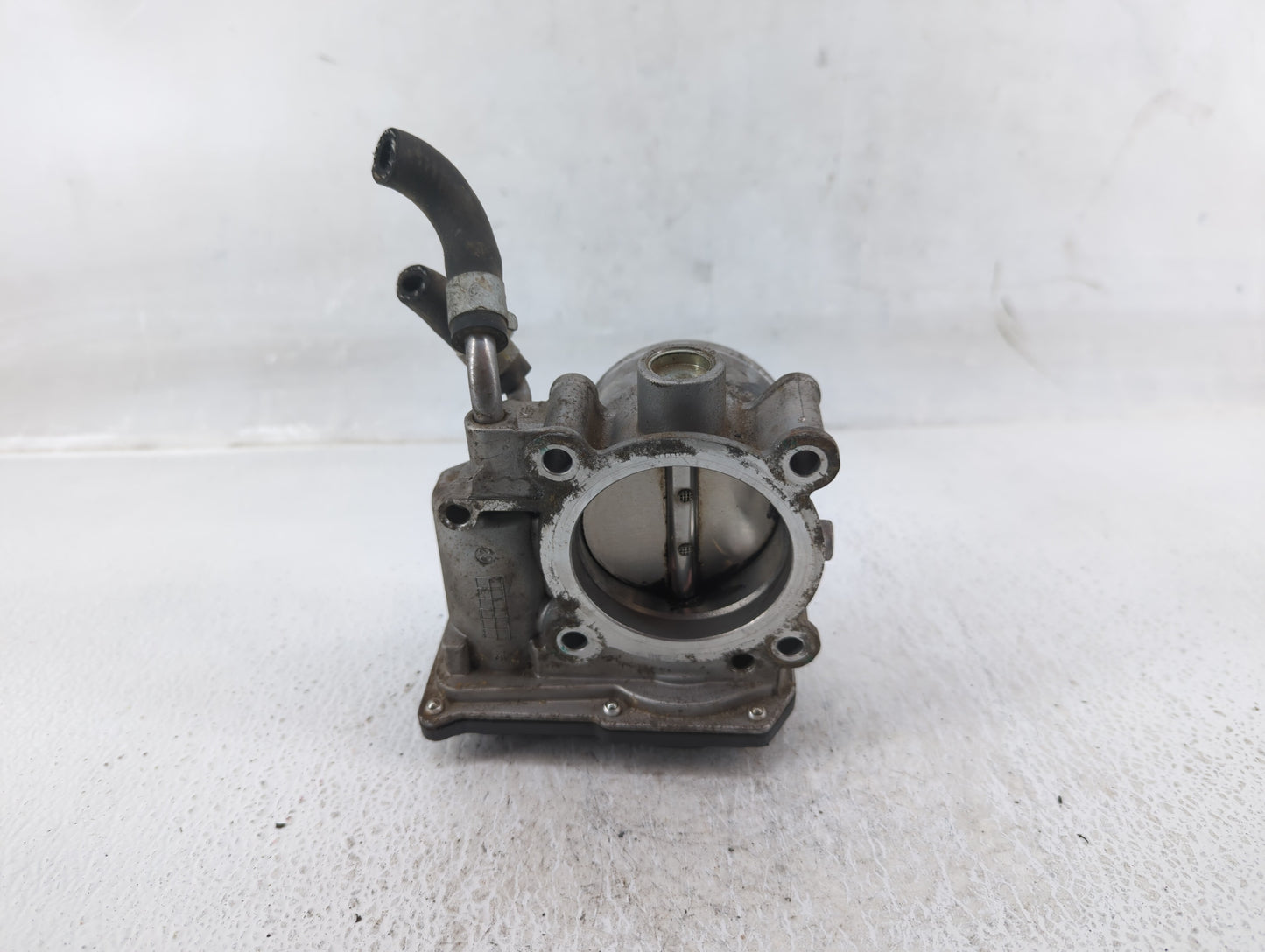 2014-2019 Kia Soul Throttle Body P/N:35100-2E000 Fits Fits 2011 2012 2013 2014 2015 2016 2017 2018 2019 2020 2021 OEM Used A