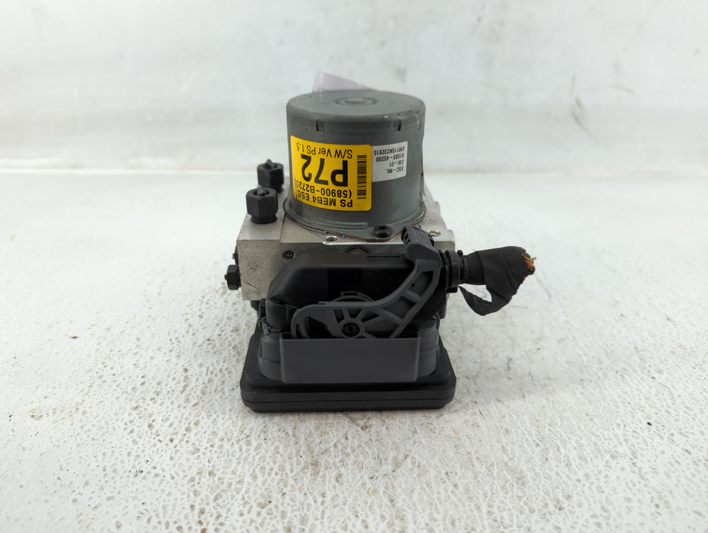 2016 Kia Soul ABS Pump Control Module Replacement P/N:61589-45200 Fits OEM Used Auto Parts - Oemusedautoparts1.com