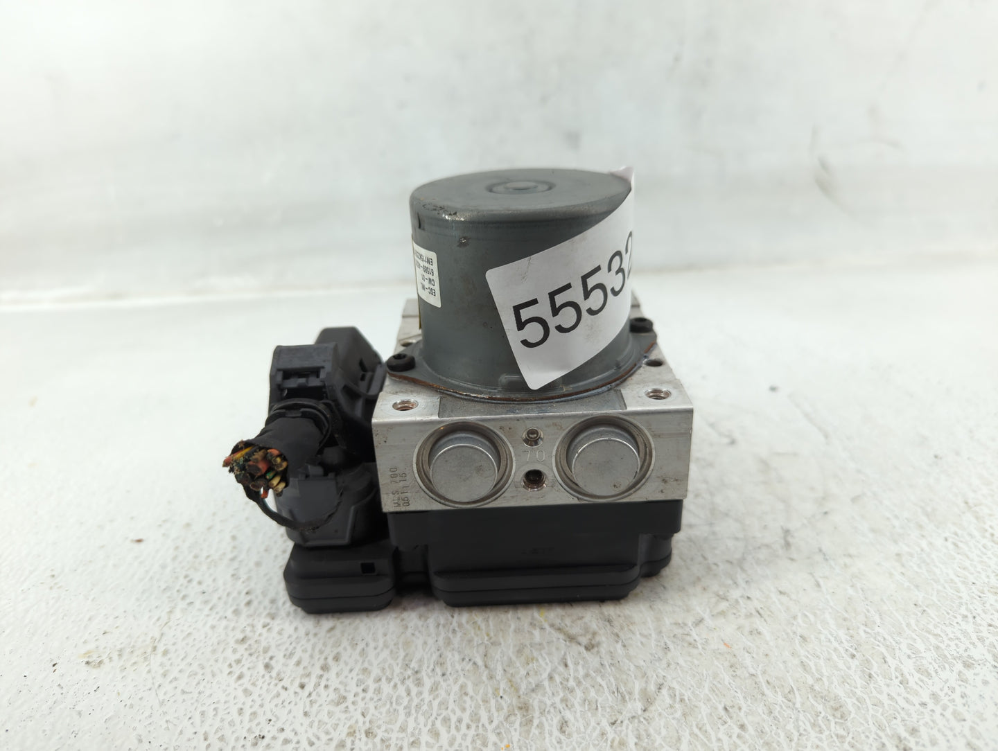 2016 Kia Soul ABS Pump Control Module Replacement P/N:61589-45200 Fits OEM Used Auto Parts - Oemusedautoparts1.com