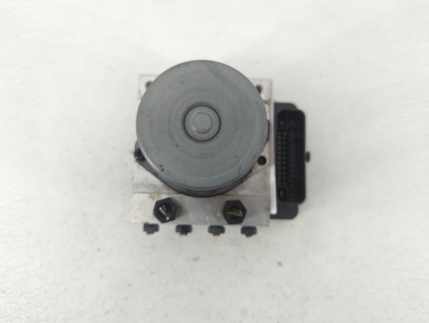 2016 Kia Soul ABS Pump Control Module Replacement P/N:61589-45200 Fits OEM Used Auto Parts - Oemusedautoparts1.com