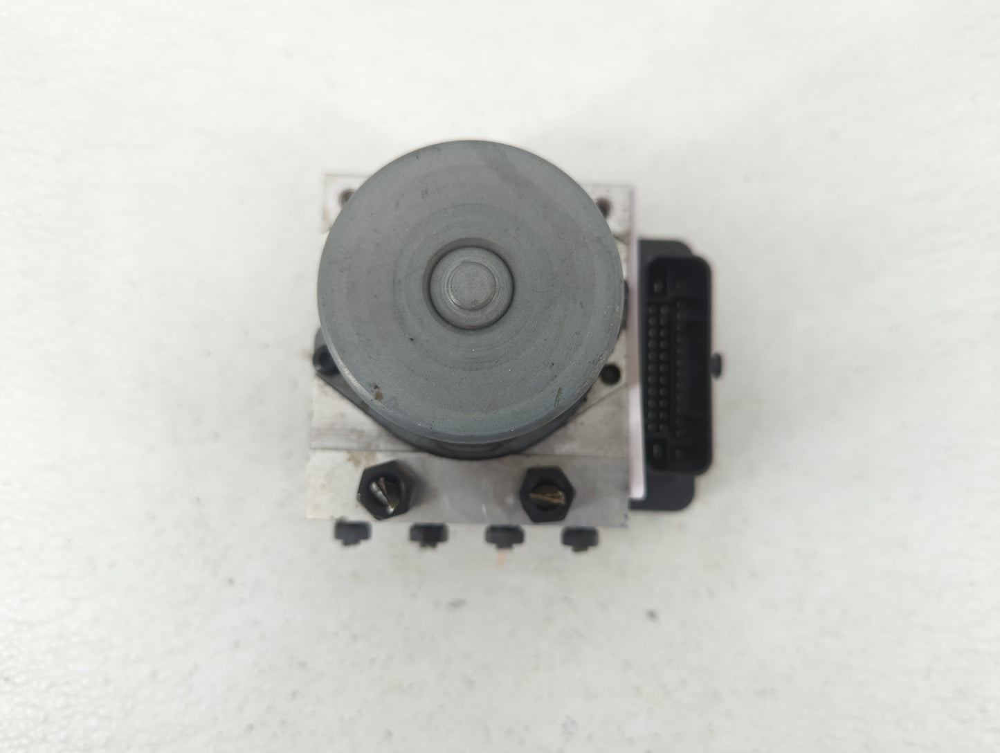 2016 Kia Soul ABS Pump Control Module Replacement P/N:61589-45200 Fits OEM Used Auto Parts - Oemusedautoparts1.com
