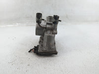 2012-2019 Kia Soul Throttle Body P/N:5302 2T21 35100-2B300 Fits Fits 2012 2013 2014 2015 2016 2017 2018 2019 OEM Used Auto P