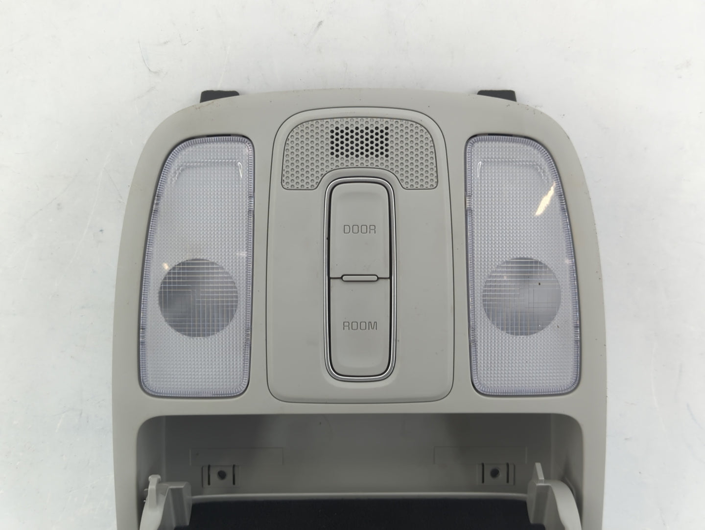 2014-2019 Kia Soul Overhead Roof Console 585840 - Oemusedautoparts1.com