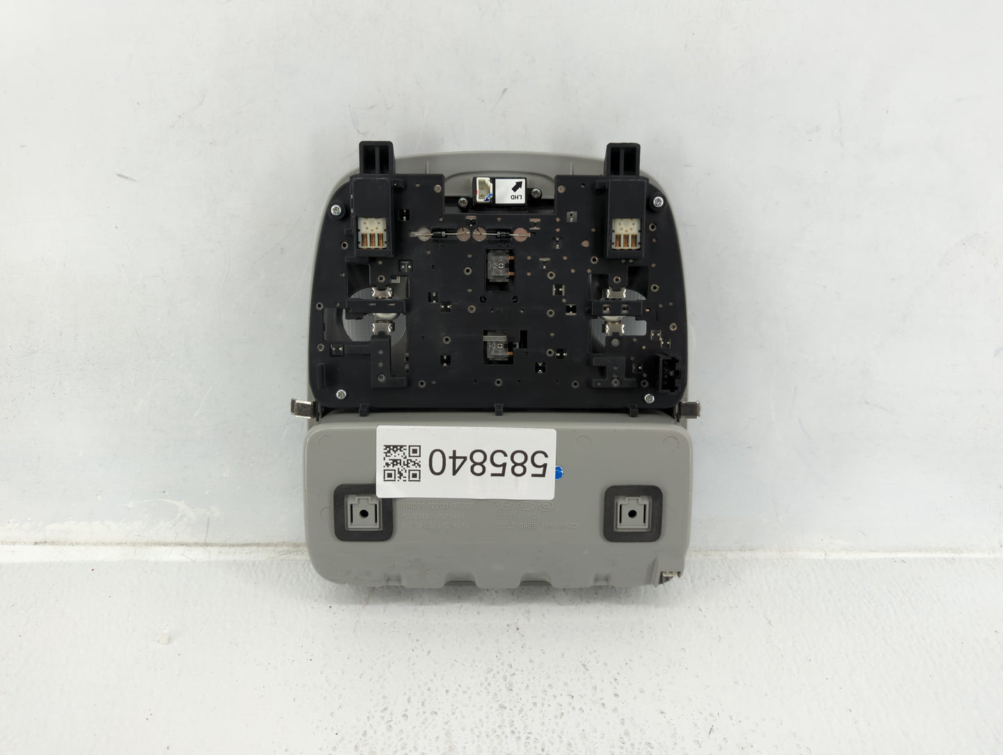 2014-2019 Kia Soul Overhead Roof Console 585840 - Oemusedautoparts1.com