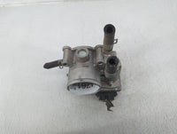 2012-2019 Kia Soul Throttle Body P/N:35100-2B300 Fits Fits 2012 2013 2014 2015 2016 2017 2018 2019 OEM Used Auto Parts - Oem