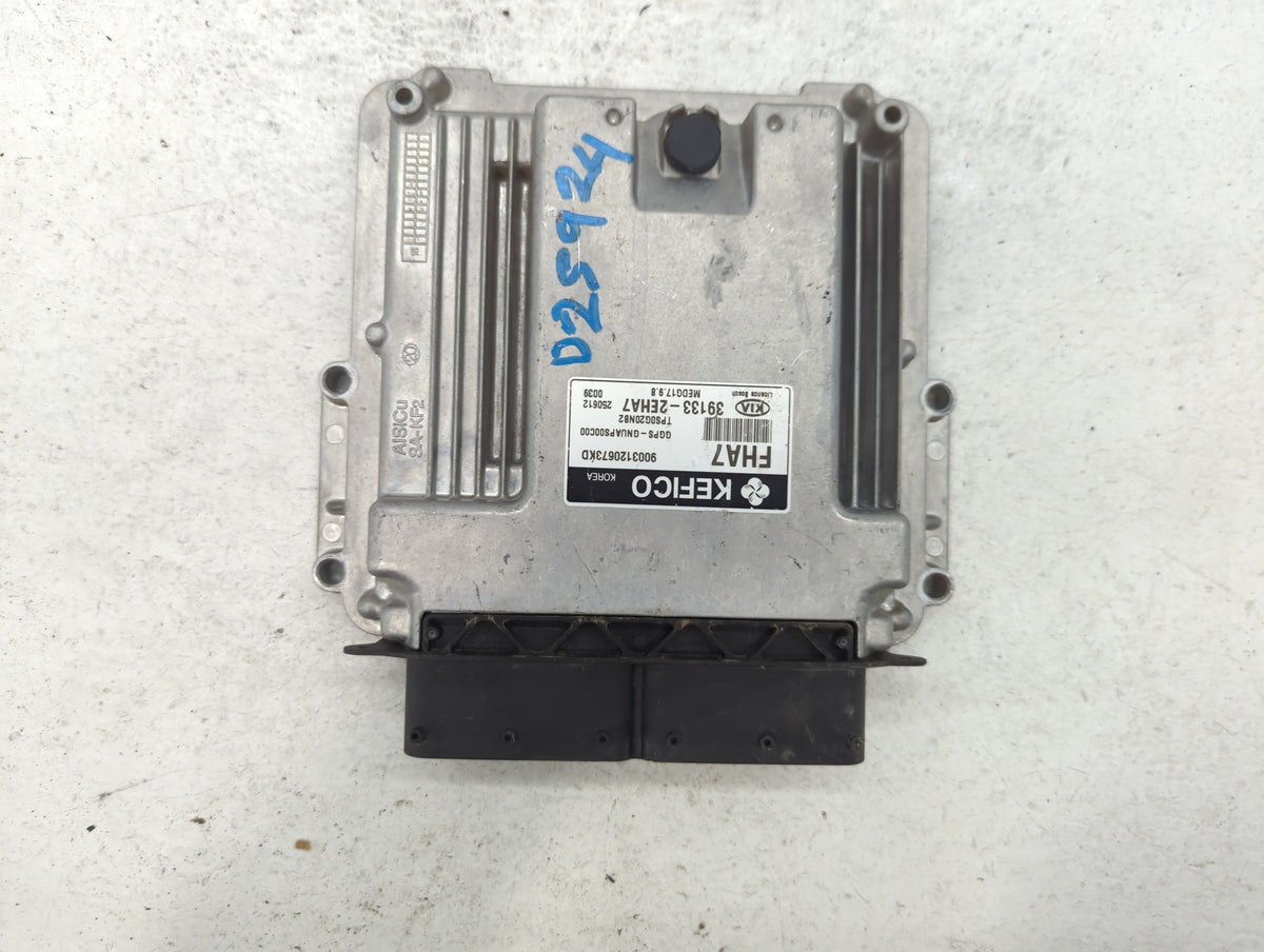2016 Kia Soul PCM Engine Control Computer ECU ECM PCU OEM P/N:39133-2EHA7 OEM Used Auto Parts - Oemusedautoparts1.com