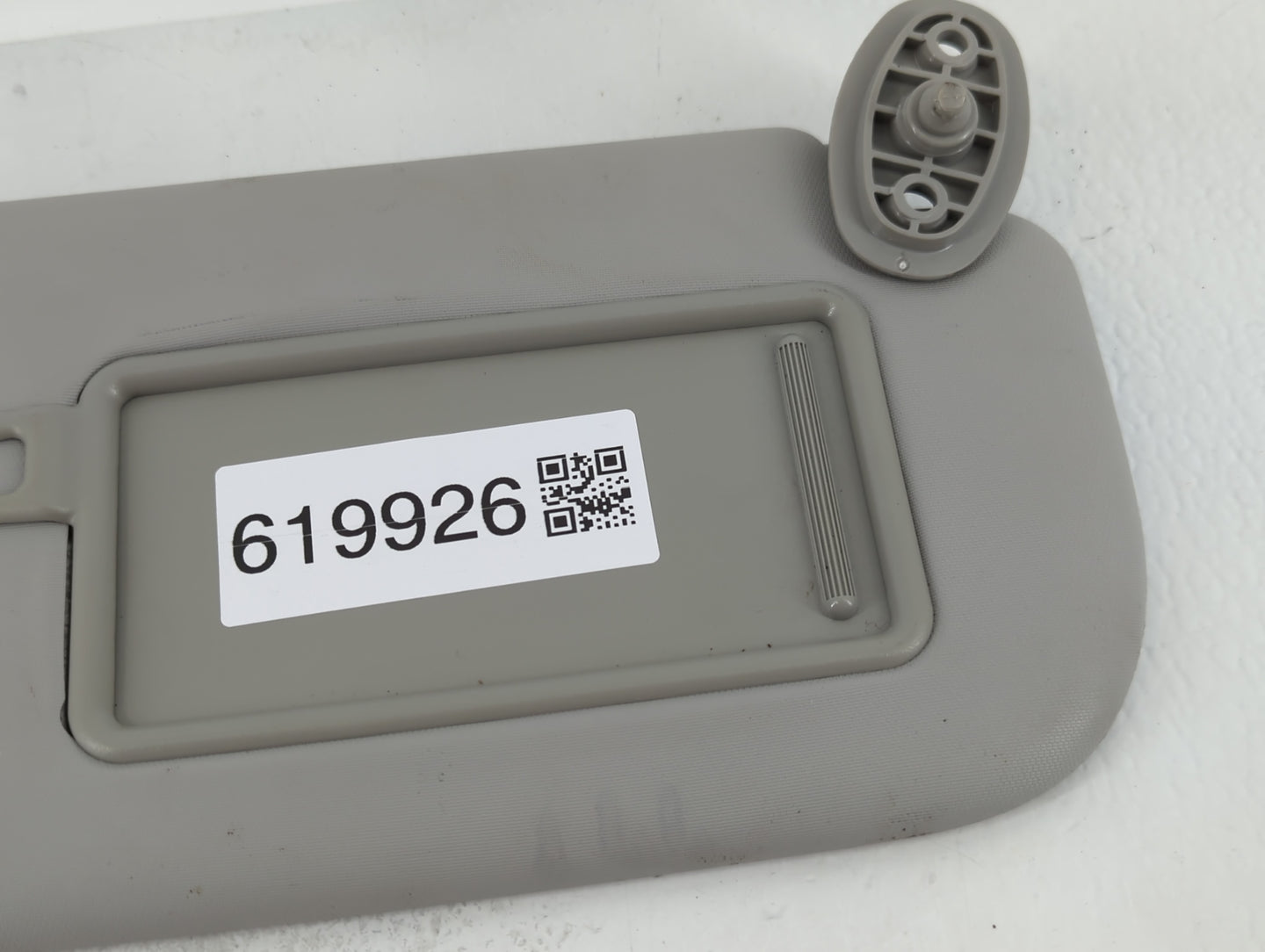 2014-2019 Kia Soul Sun Visor Shade Replacement Passenger Right Mirror Fits Fits 2014 2015 2016 2017 2018 2019 OEM Used Auto 
