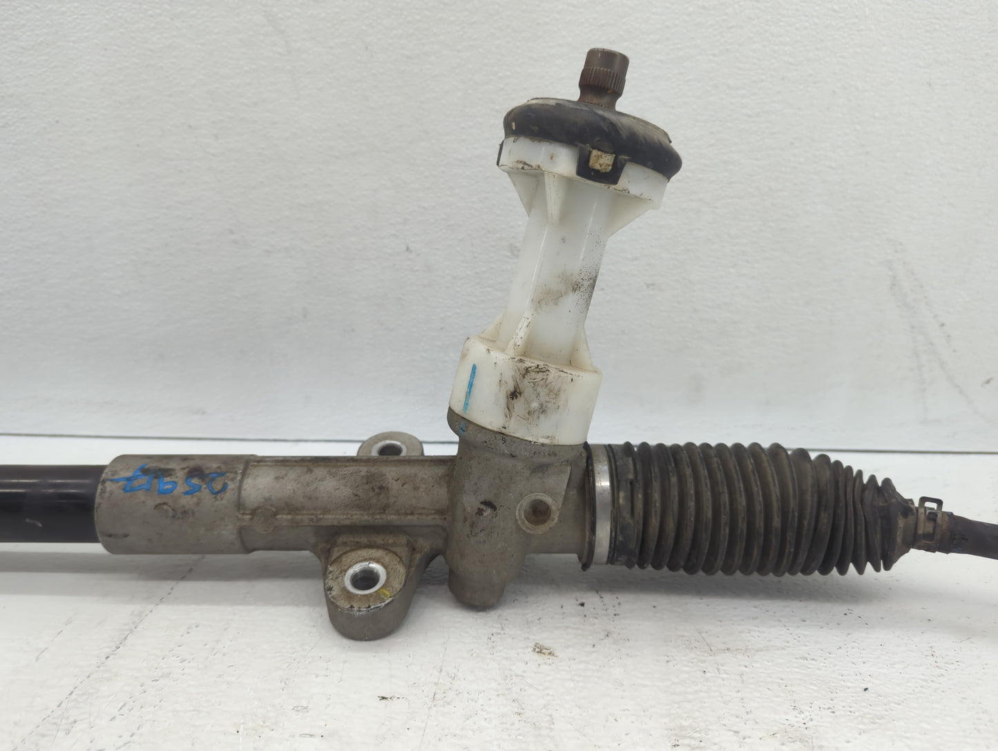 2014-2019 Kia Soul Rack and Pinion Steering Gear P/N:56500-E4000 Fits Fits 2014 2015 2016 2017 2018 2019 OEM Used Auto Parts
