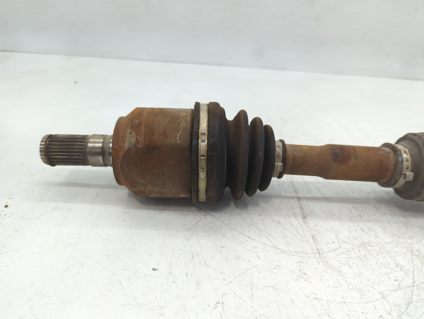 2014-2019 Kia Soul Axle Shaft Front Passenger Cv C/v - Oemusedautoparts1.com