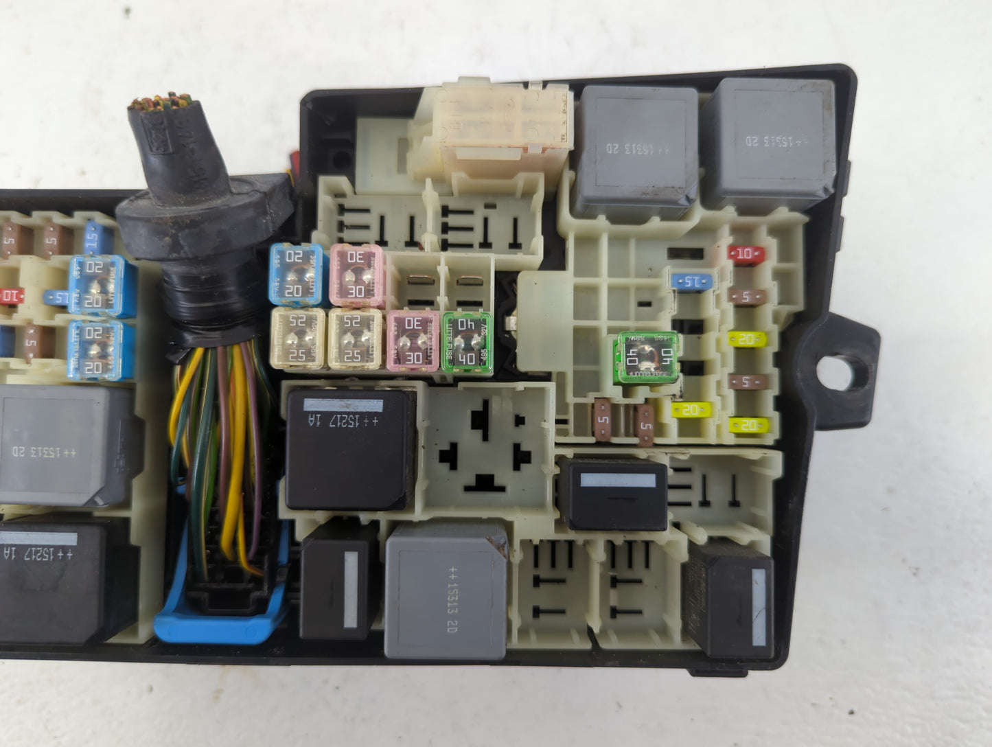 2016 Kia Soul Fusebox Fuse Box Panel Relay Module P/N:AV6T-14A142-AB Fits OEM Used Auto Parts - Oemusedautoparts1.com