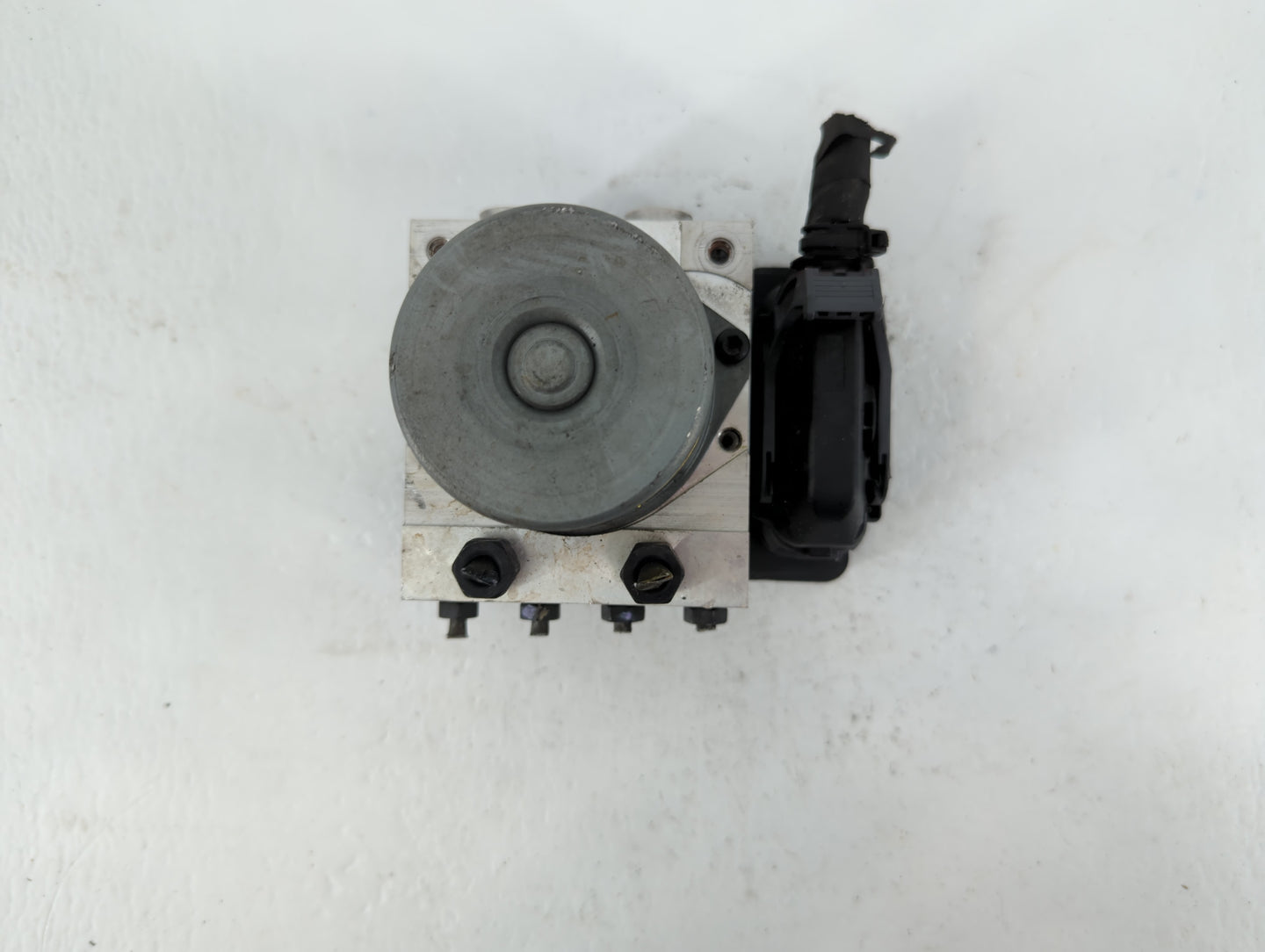 2016 Kia Soul ABS Pump Control Module Replacement P/N:B2589-22520 58920-B2720 Fits OEM Used Auto Parts - Oemusedautoparts1.c