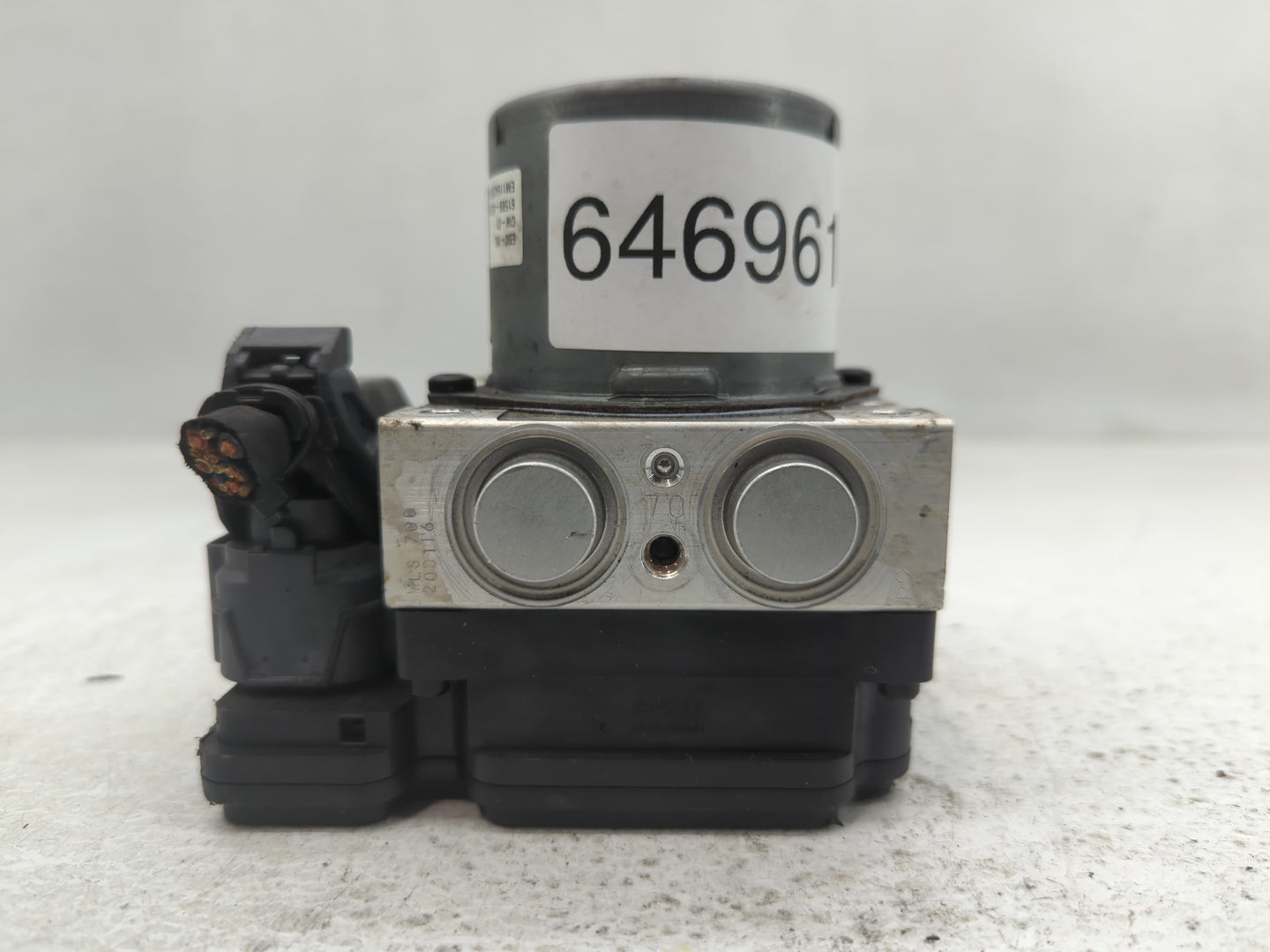 2016 Kia Soul ABS Pump Control Module Replacement P/N:58920-B2760 Fits OEM Used Auto Parts - Oemusedautoparts1.com