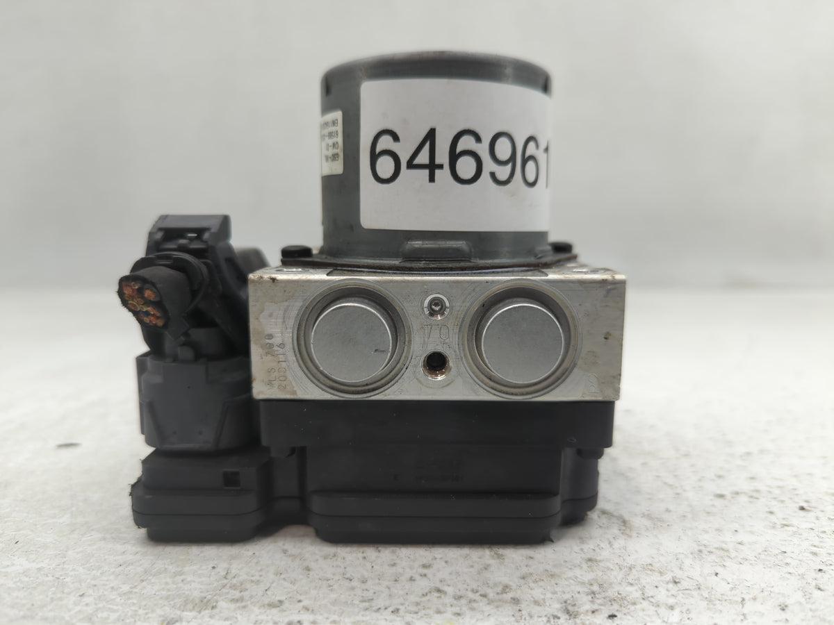2016 Kia Soul Anti-Lock Brake ABS Pump Module Actuator OEM P/N:58920-B2760 Fits OEM Used Auto Parts - Oemusedautoparts1.com