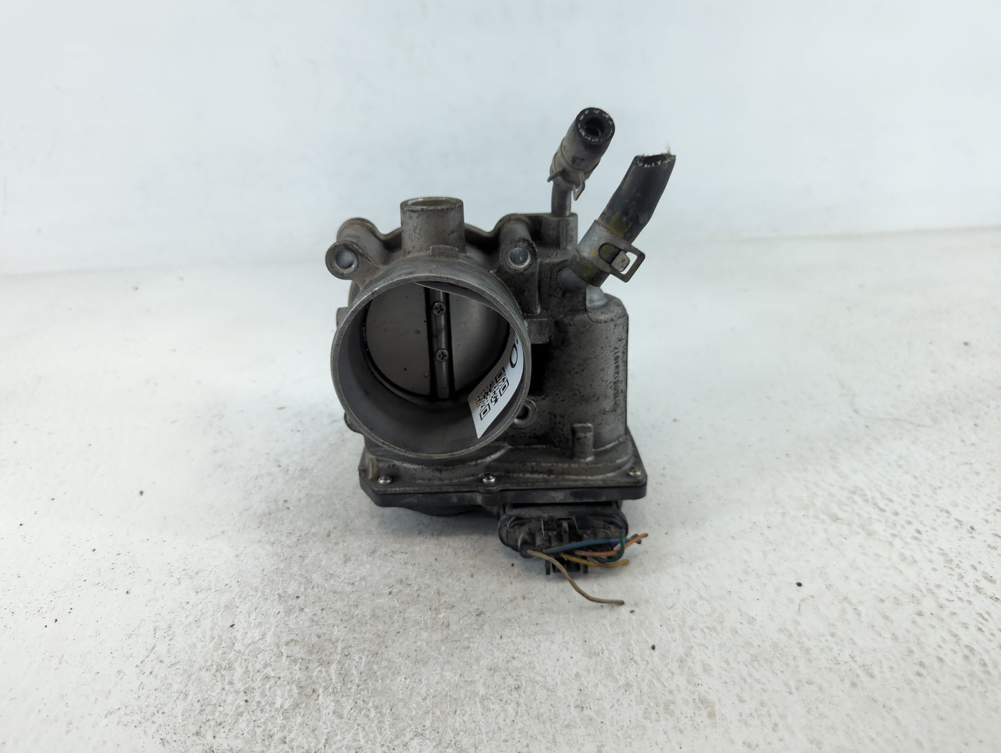 2014-2019 Kia Soul Throttle Body P/N:35100-2E000 Fits Fits 2011 2012 2013 2014 2015 2016 2017 2018 2019 2020 2021 OEM Used A