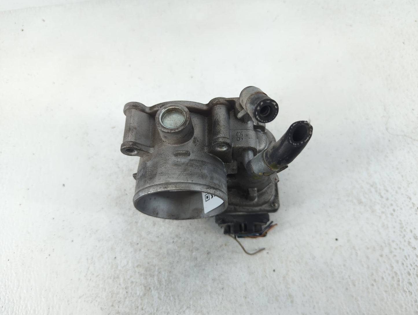 2014-2019 Kia Soul Throttle Body P/N:35100-2E000 Fits Fits 2011 2012 2013 2014 2015 2016 2017 2018 2019 2020 2021 OEM Used A
