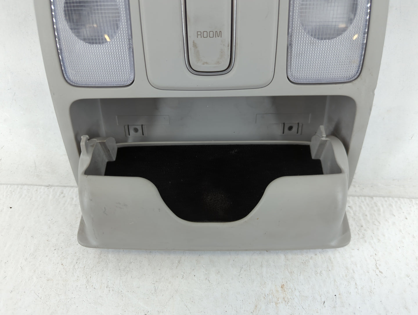 2014-2019 Kia Soul Overhead Roof Console 705995 - Oemusedautoparts1.com