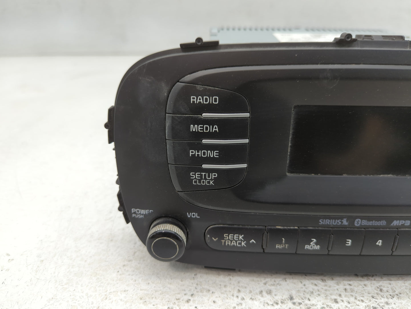 2014-2016 Kia Soul Radio AM FM Cd Player Receiver Replacement P/N:96170-B2090CA Fits Fits 2014 2015 2016 OEM Used Auto Parts