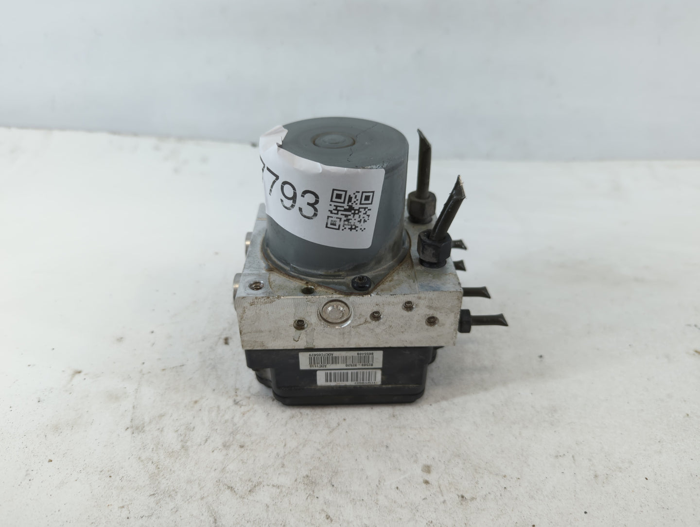 2015-2019 Kia Soul ABS Pump Control Module Replacement P/N:58900-B2720 Fits Fits 2015 2016 2017 2018 2019 OEM Used Auto Part