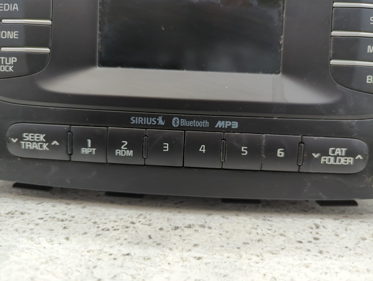 2014-2016 Kia Soul Am Fm Cd Player Radio Receiver 726177 - Oemusedautoparts1.com