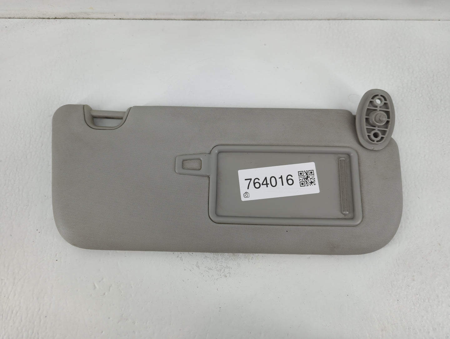 2014-2019 Kia Soul Sun Visor Shade Replacement Passenger Right Mirror Fits Fits 2014 2015 2016 2017 2018 2019 OEM Used Auto 