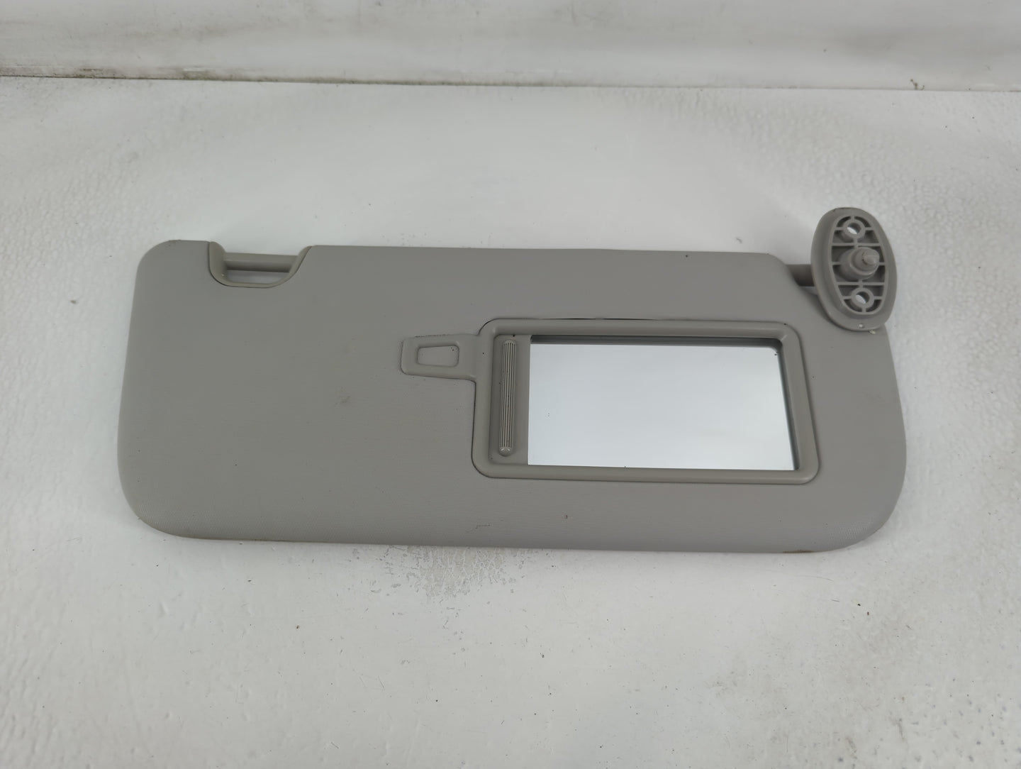 2014-2019 Kia Soul Sun Visor Shade Replacement Passenger Right Mirror Fits Fits 2014 2015 2016 2017 2018 2019 OEM Used Auto 