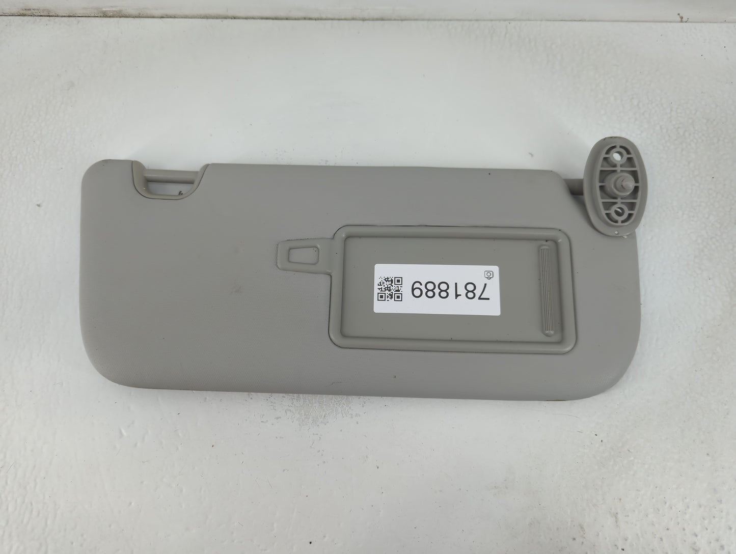2014-2019 Kia Soul Sun Visor Shade Replacement Passenger Right Mirror Fits Fits 2014 2015 2016 2017 2018 2019 OEM Used Auto 