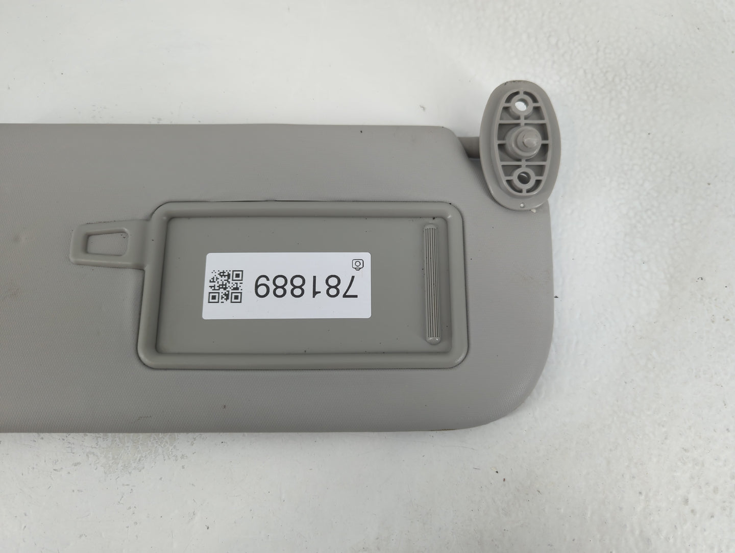 2014-2019 Kia Soul Sun Visor Shade Replacement Passenger Right Mirror Fits Fits 2014 2015 2016 2017 2018 2019 OEM Used Auto 