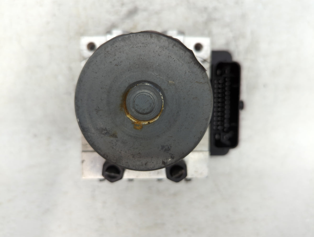 2016 Kia Soul Anti-Lock Brake ABS Pump Module Actuator OEM P/N:58900-B2720 Fits OEM Used Auto Parts - Oemusedautoparts1.com