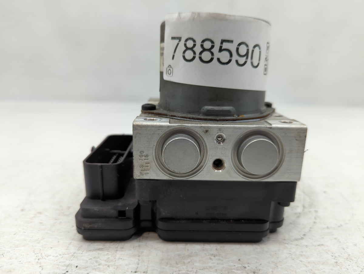 2016 Kia Soul Anti-Lock Brake ABS Pump Module Actuator OEM P/N:58900-B2720 Fits OEM Used Auto Parts - Oemusedautoparts1.com