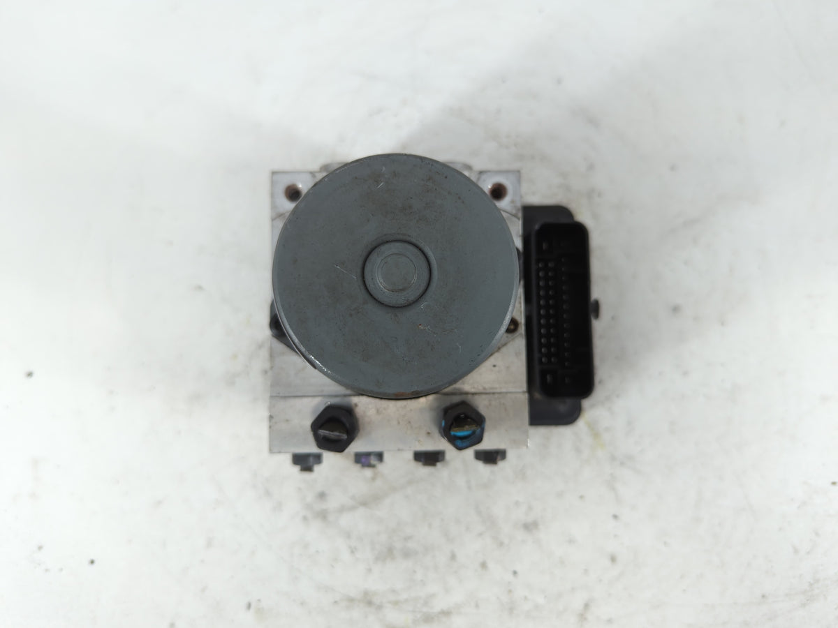 2016 Kia Soul Anti-Lock Brake ABS Pump Module Actuator OEM P/N:58900-B2720 Fits OEM Used Auto Parts - Oemusedautoparts1.com