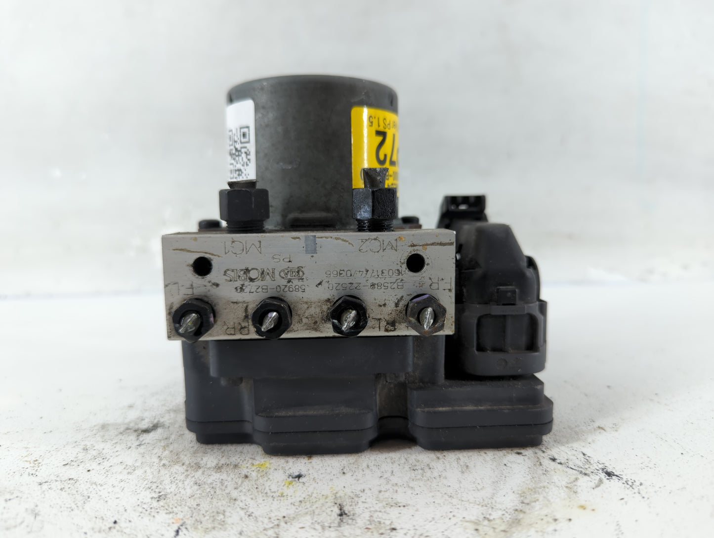 2016 Kia Soul ABS Pump Control Module Replacement P/N:58920-B2720 B2589-22520 Fits OEM Used Auto Parts - Oemusedautoparts1.c