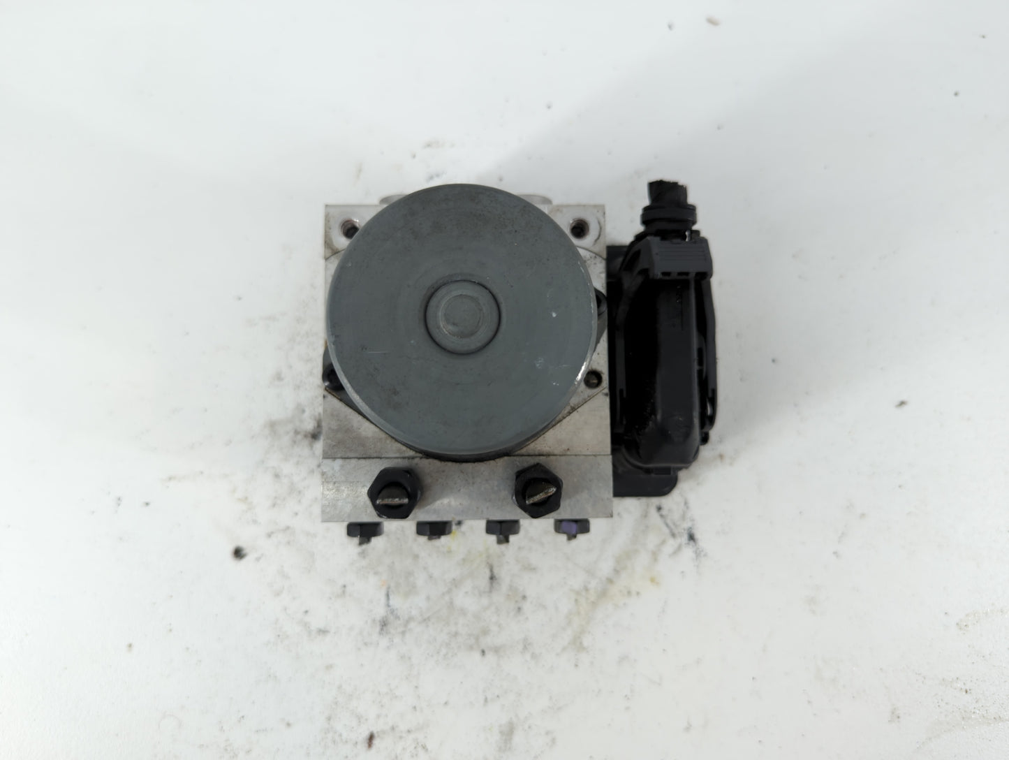 2016 Kia Soul ABS Pump Control Module Replacement P/N:58920-B2720 B2589-22520 Fits OEM Used Auto Parts - Oemusedautoparts1.c