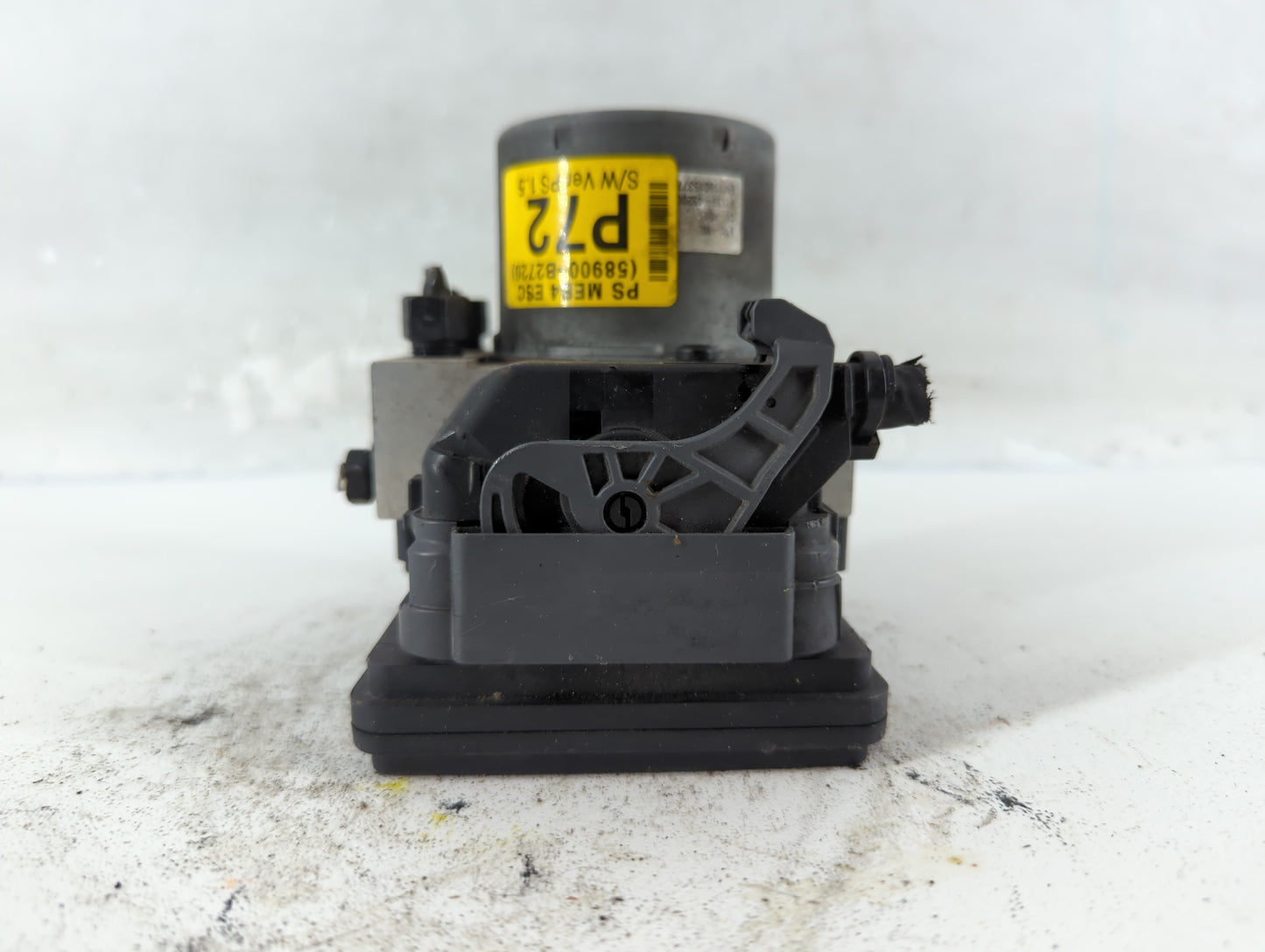 2016 Kia Soul ABS Pump Control Module Replacement P/N:58920-B2720 B2589-22520 Fits OEM Used Auto Parts - Oemusedautoparts1.c