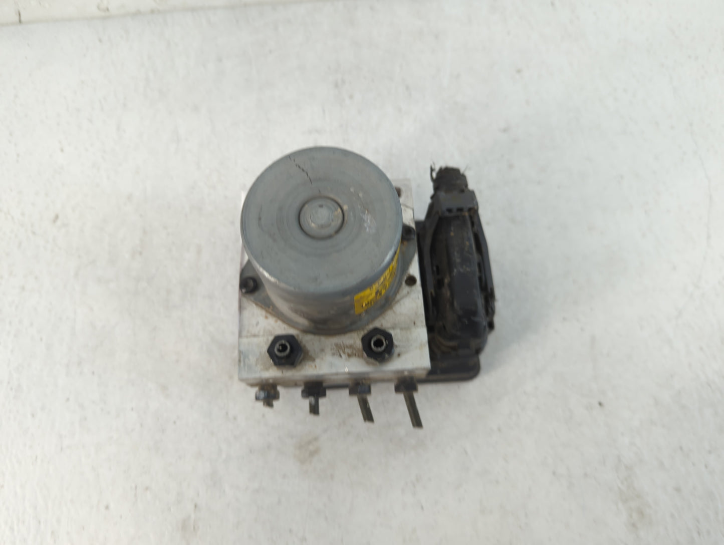 2016 Kia Soul ABS Pump Control Module Replacement P/N:61589-45200 Fits OEM Used Auto Parts - Oemusedautoparts1.com
