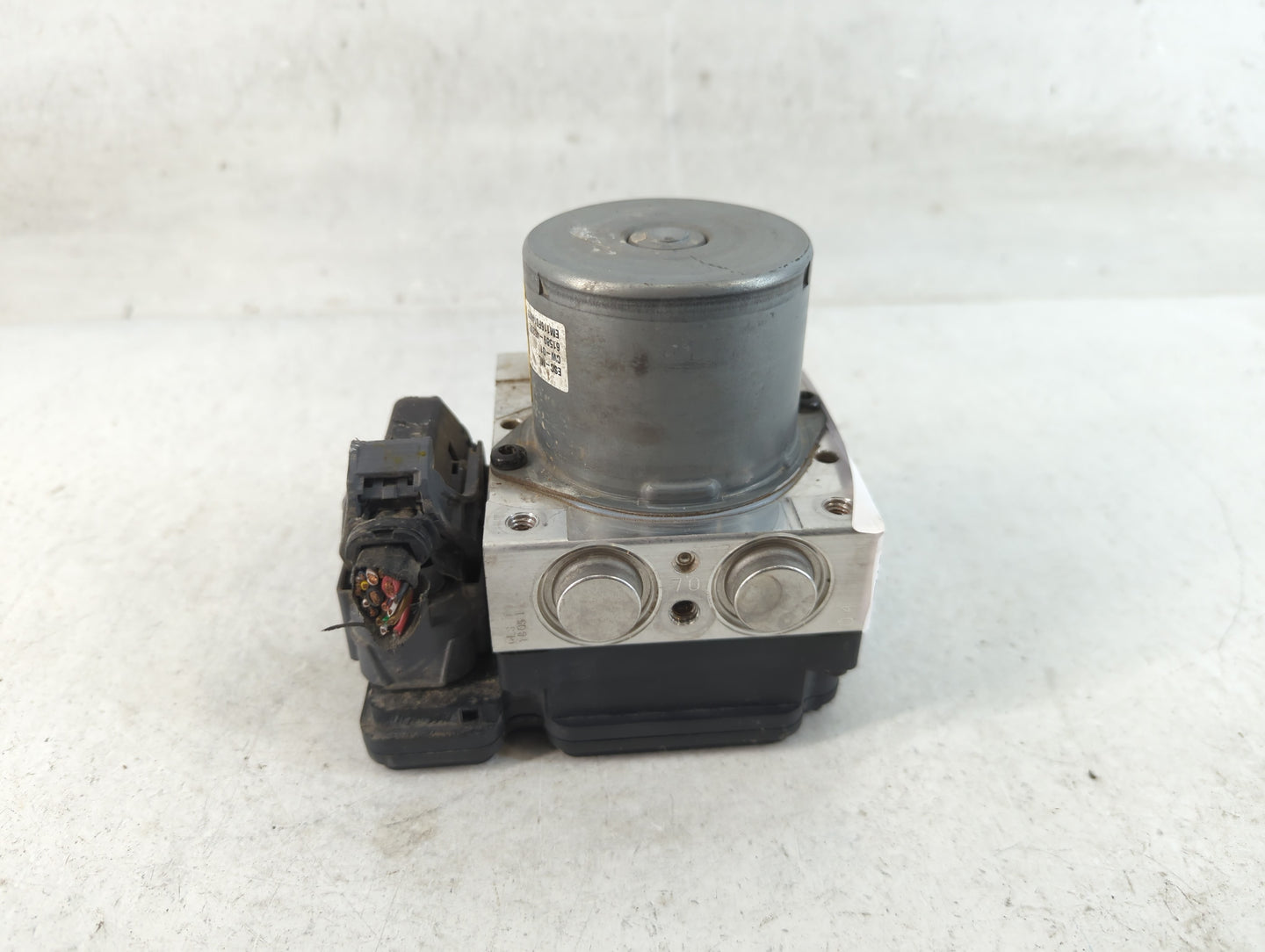 2016 Kia Soul ABS Pump Control Module Replacement P/N:61589-45200 Fits OEM Used Auto Parts - Oemusedautoparts1.com