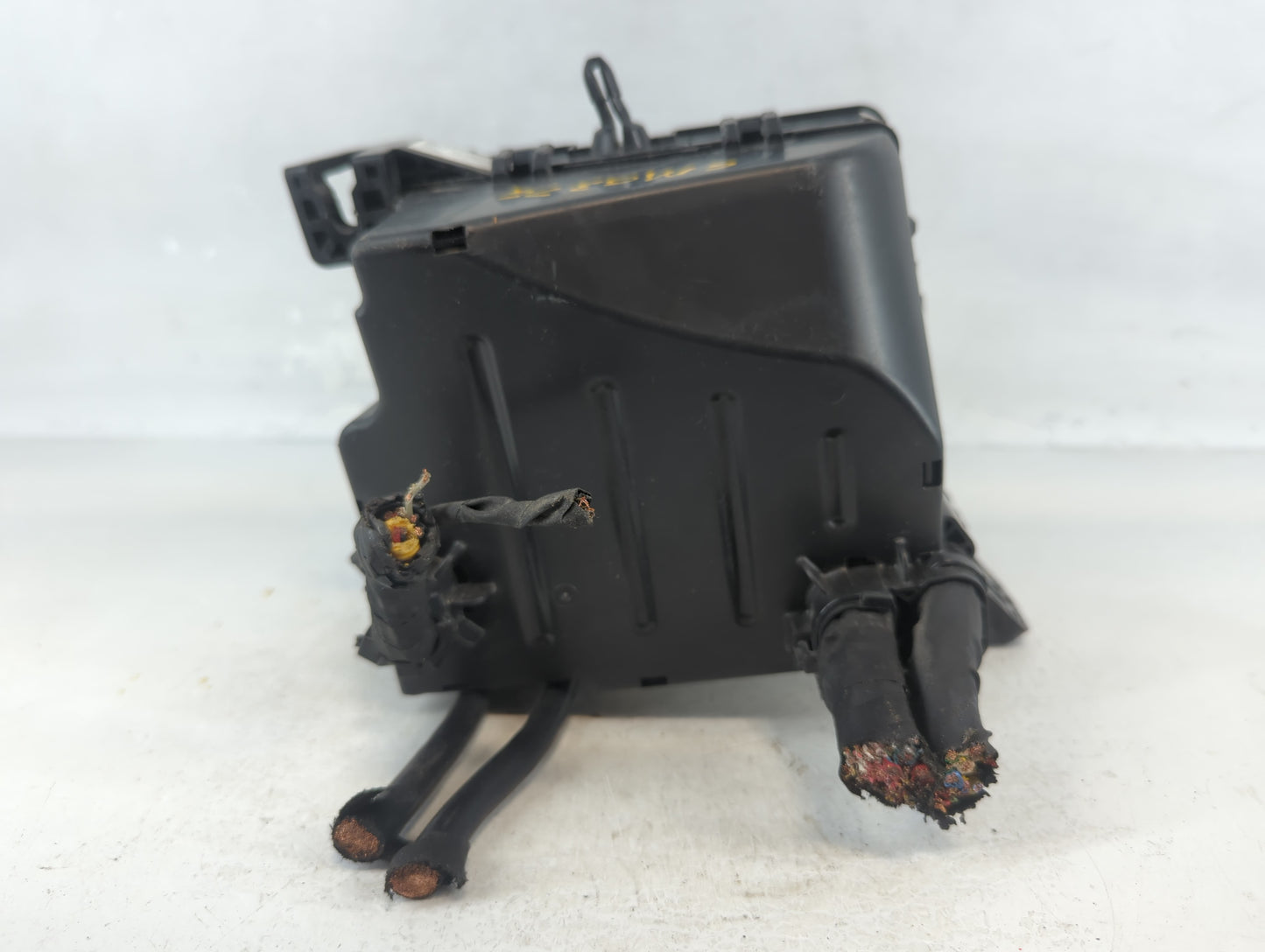 2016 Kia Soul Fusebox Fuse Box Panel Relay Module P/N:91950-B2280 Fits OEM Used Auto Parts - Oemusedautoparts1.com