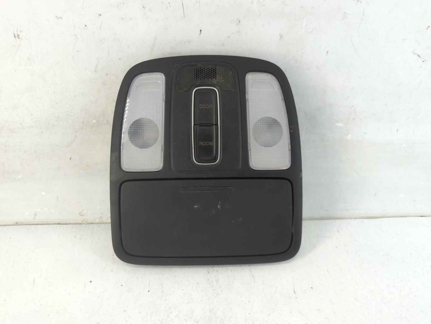 2014-2019 Kia Soul Overhead Roof Console 916039 - Oemusedautoparts1.com