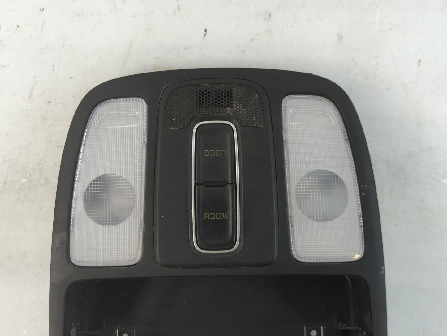 2014-2019 Kia Soul Overhead Roof Console 916039 - Oemusedautoparts1.com