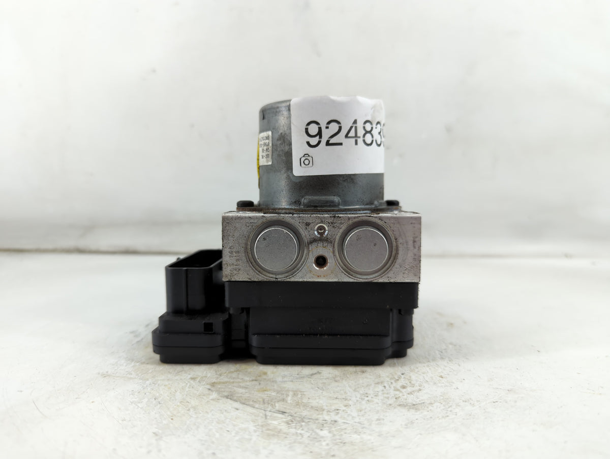2016 Kia Soul Anti-Lock Brake ABS Pump Module Actuator OEM P/N:58900-B2720 61589-45200 Fits OEM Used Auto Parts - Oemusedaut