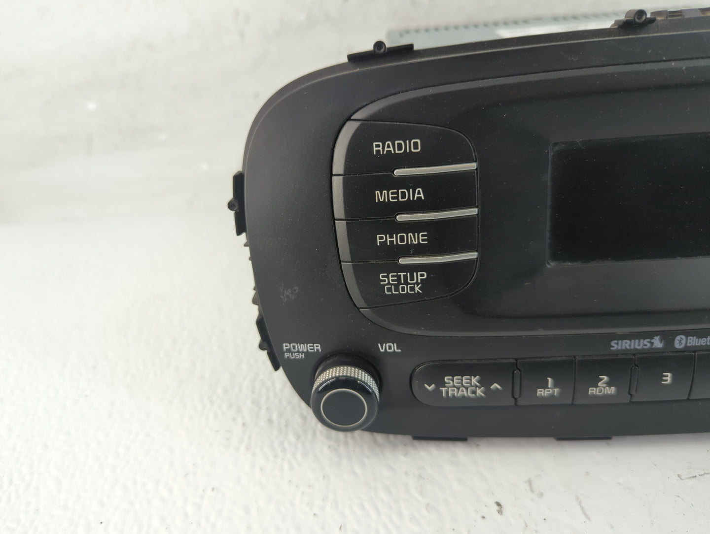 2014-2016 Kia Soul Radio AM FM Cd Player Receiver Replacement P/N:96170-B2090CA Fits Fits 2014 2015 2016 OEM Used Auto Parts